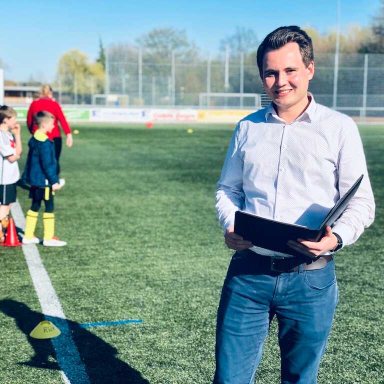 Helinet unterstützt Sportvereine